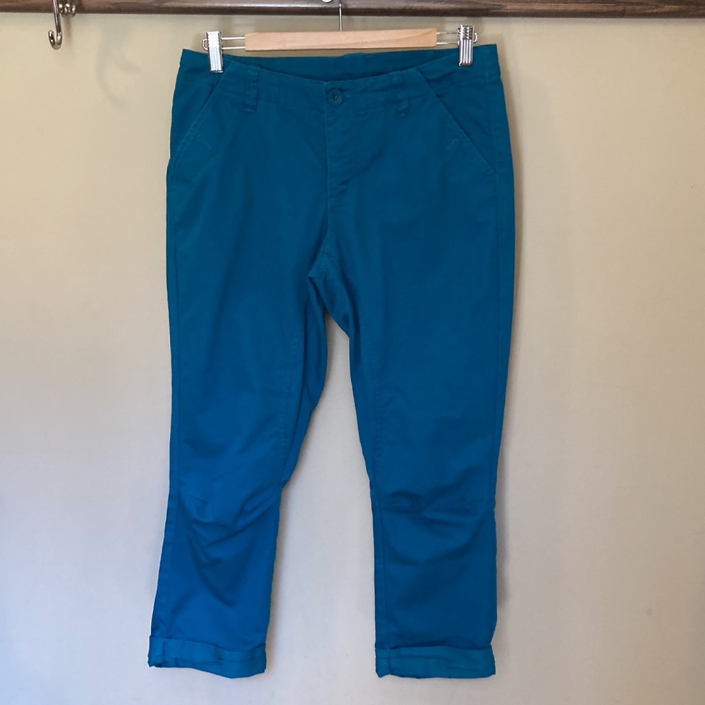 MEC capri pants